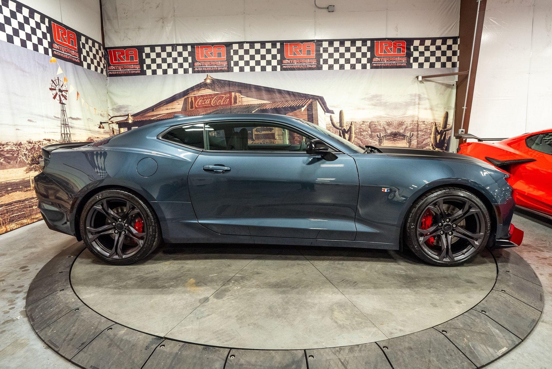 Used 2019 Chevrolet Camaro SS RWD image 3