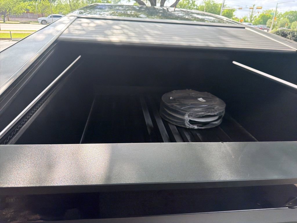 Used 2024 Tesla Cybertruck Cyberbeast image 21