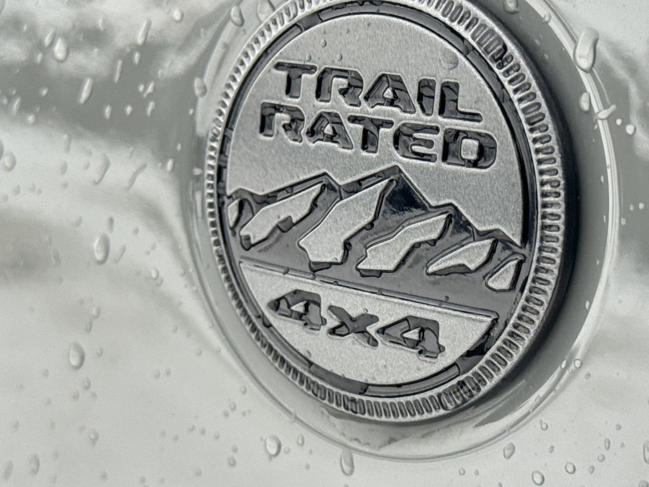 Used 2022 Jeep Gladiator Sport image 12