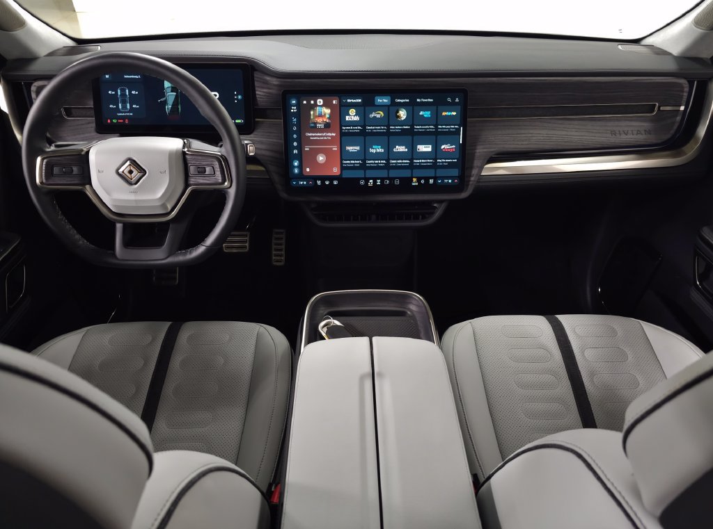 Used 2023 Rivian R1S Adventure Quad AWD/4WD image 13