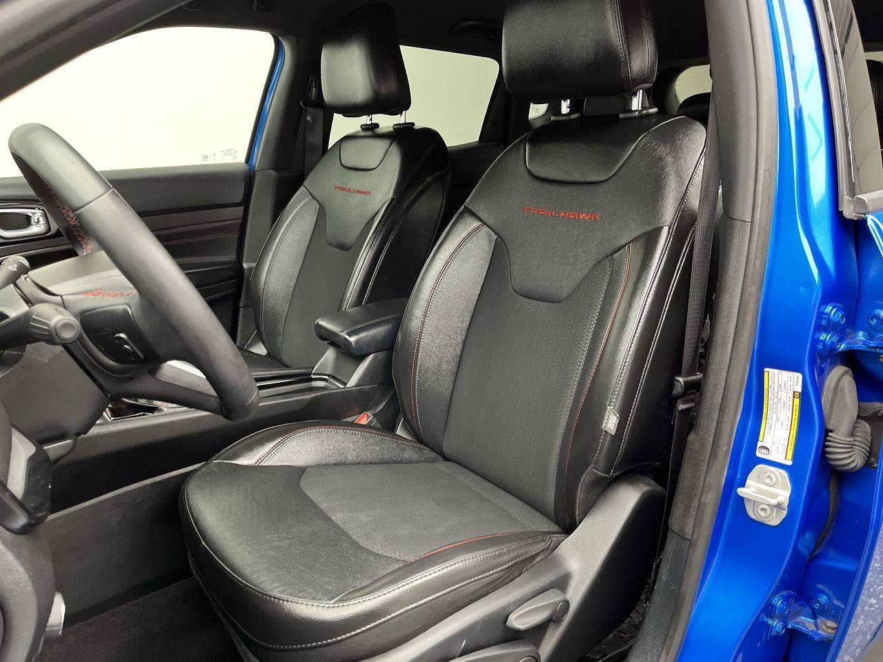 Used 2023 Jeep Compass Trailhawk AWD/4WD image 8