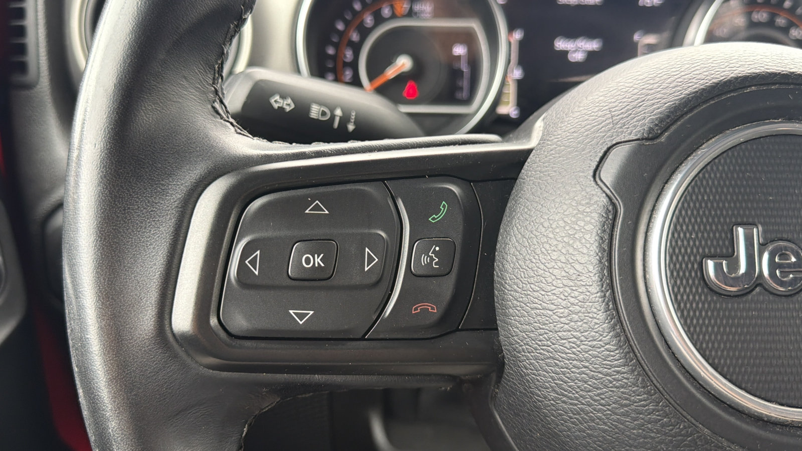 Certified 2021 Jeep Gladiator Sport AWD/4WD image 26