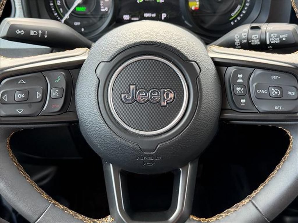 Used 2024 Jeep Wrangler Unlimited AWD/4WD image 24
