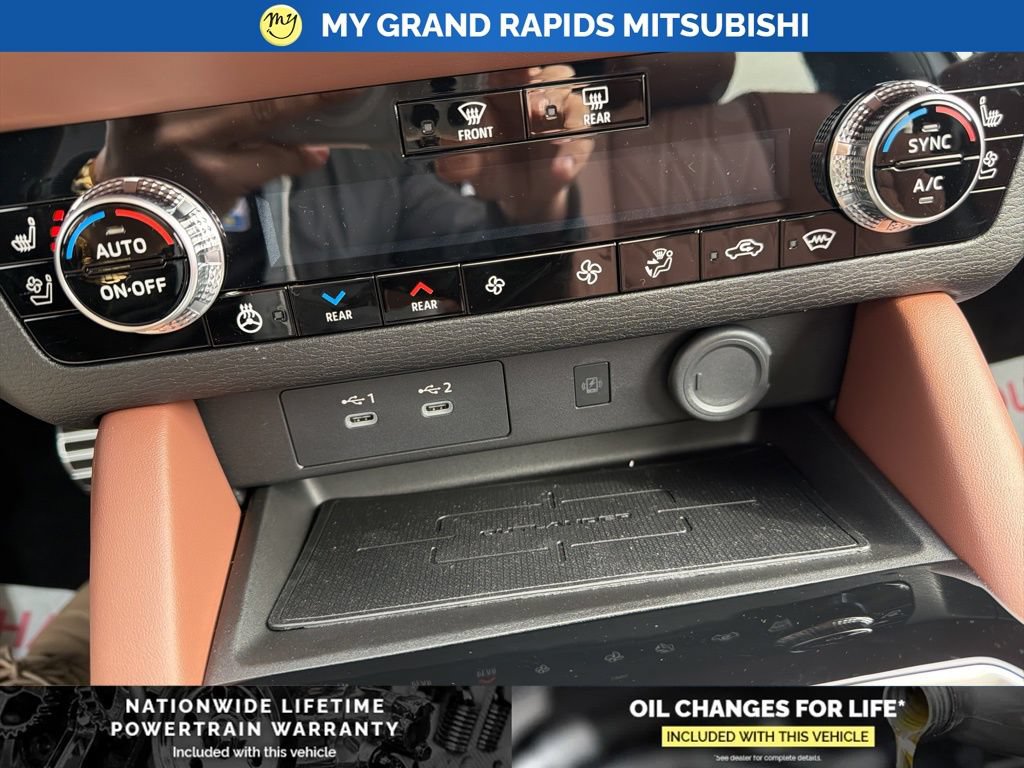 New 2026 Mitsubishi Outlander SEL AWD/4WD image 19