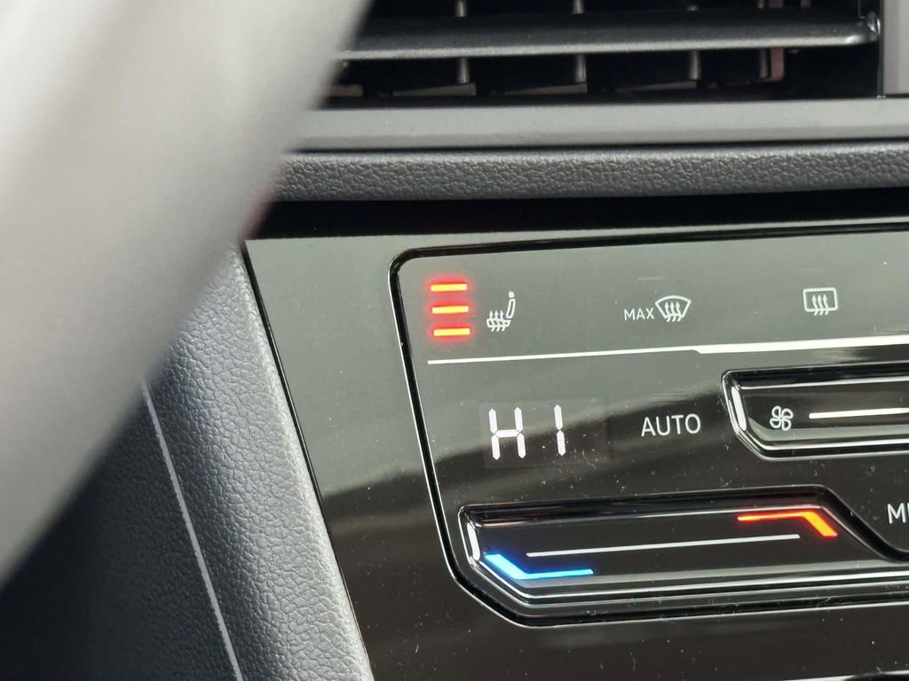 New 2026 Volkswagen Jetta SE image 21