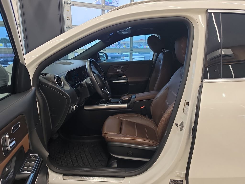 Used 2023 Mercedes-Benz GLA 250 image 13