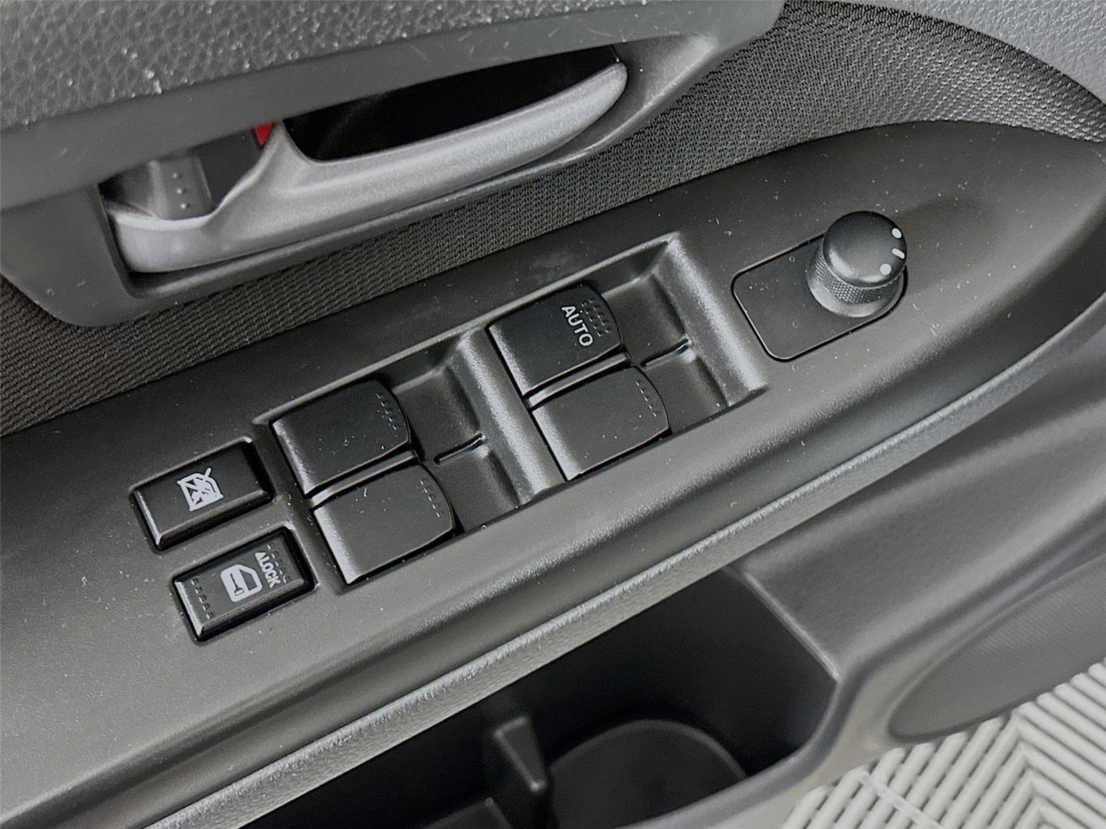 Used 2009 Suzuki SX4 AWD Hatchback w/ Touring Pkg image 20