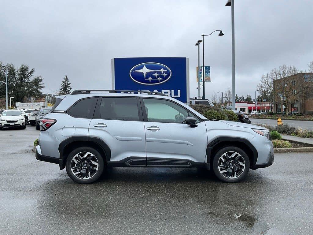 Certified 2025 Subaru Forester Limited image 9