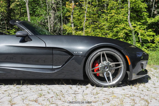 Used 2014 SRT Viper GTS w/ GTS Laguna Interior Package image 11