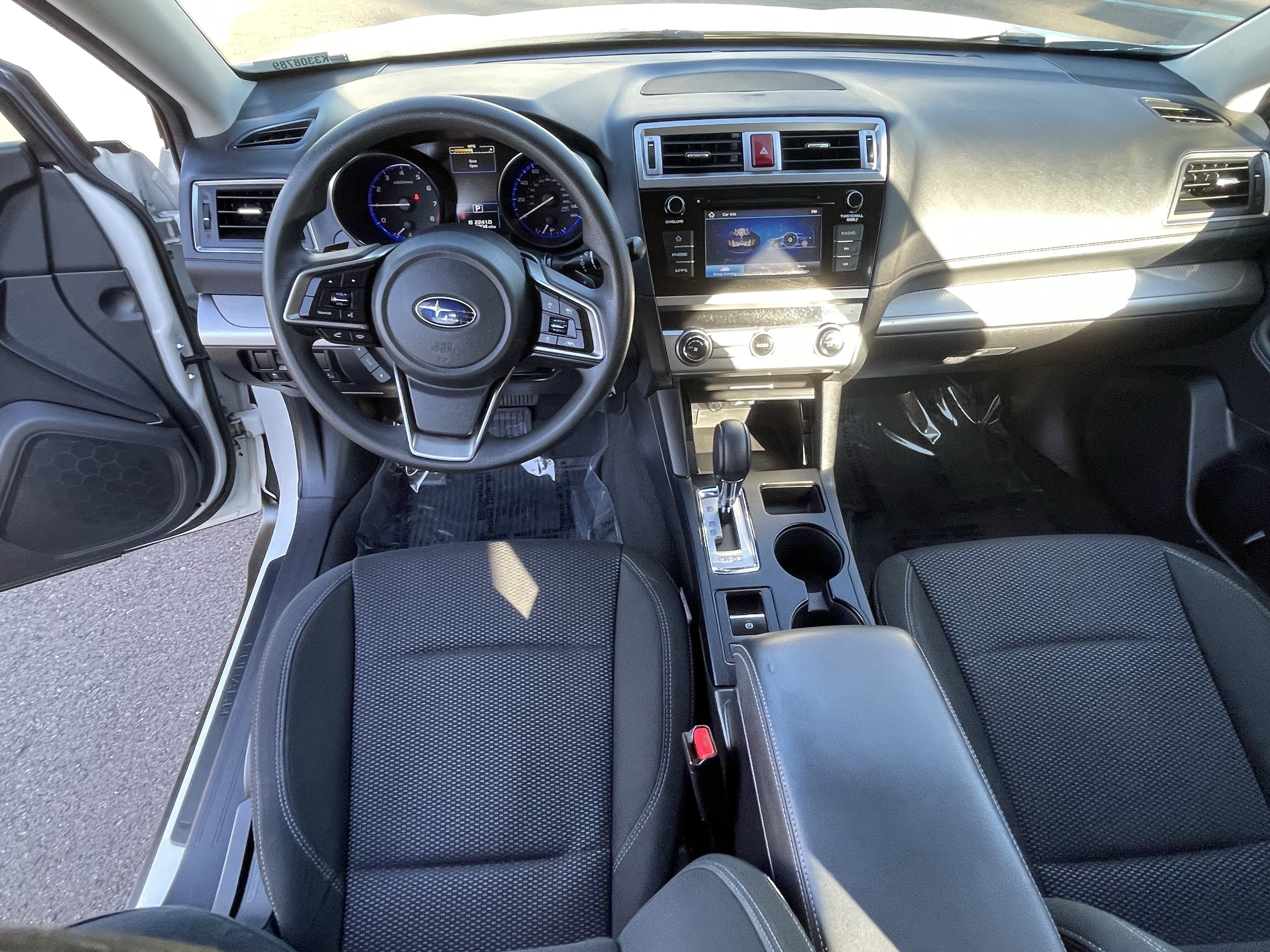 Used 2019 Subaru Outback 2.5i AWD/4WD image 12