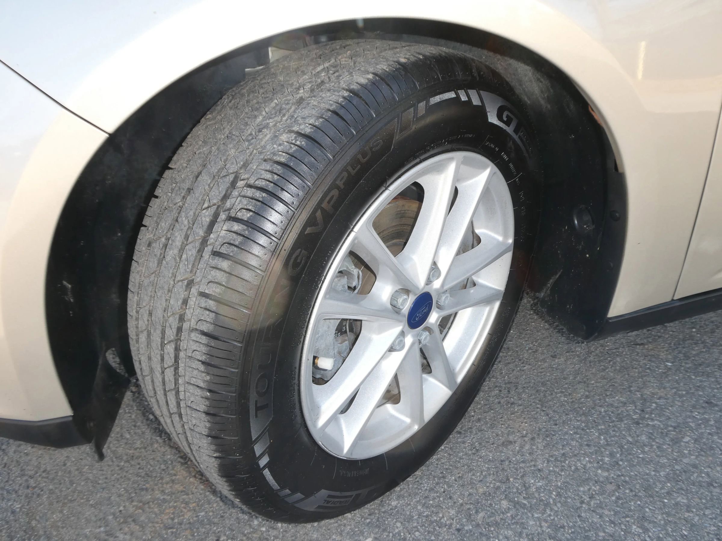 Used 2018 Ford Focus SE image 28