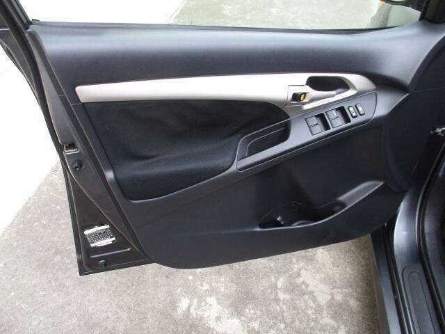 Used 2010 Toyota Matrix FWD image 14