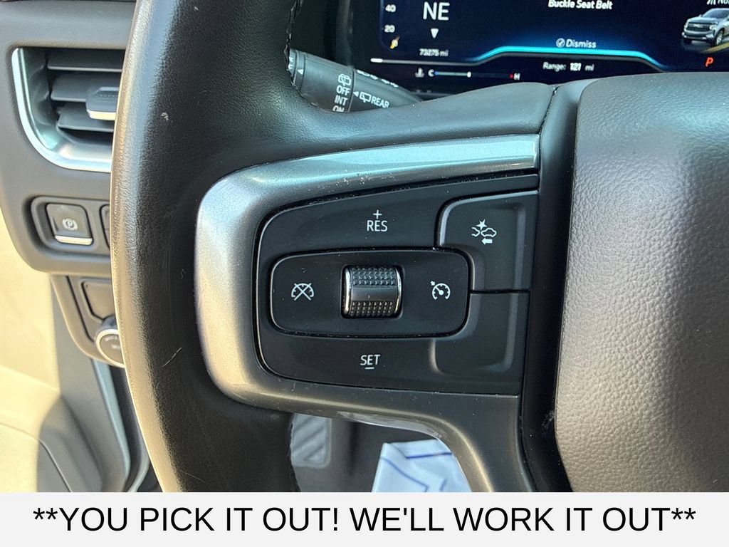Used 2024 Chevrolet Suburban LT RWD image 17