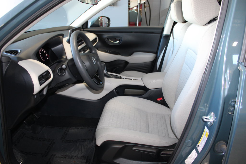 Certified 2024 Honda HR-V LX image 7