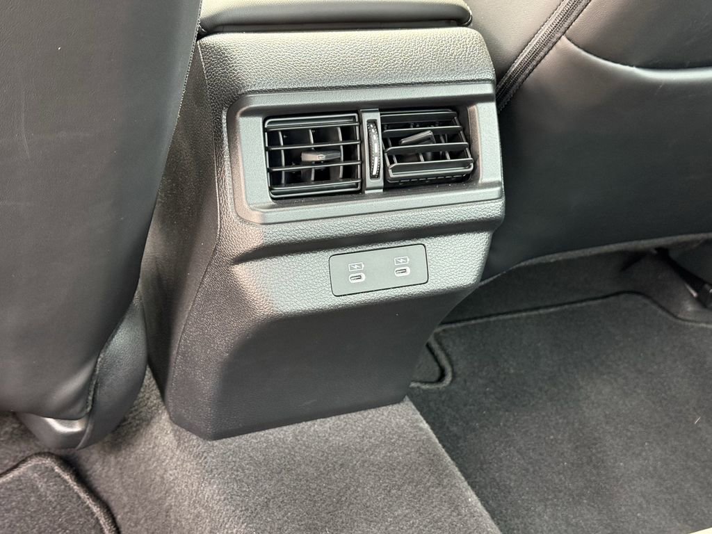 Used 2023 Honda Accord Touring image 12