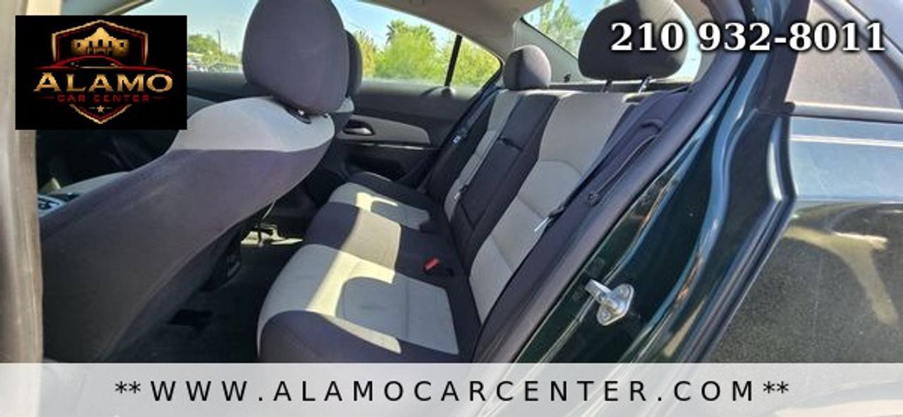 Used 2014 Chevrolet Cruze LS FWD image 27