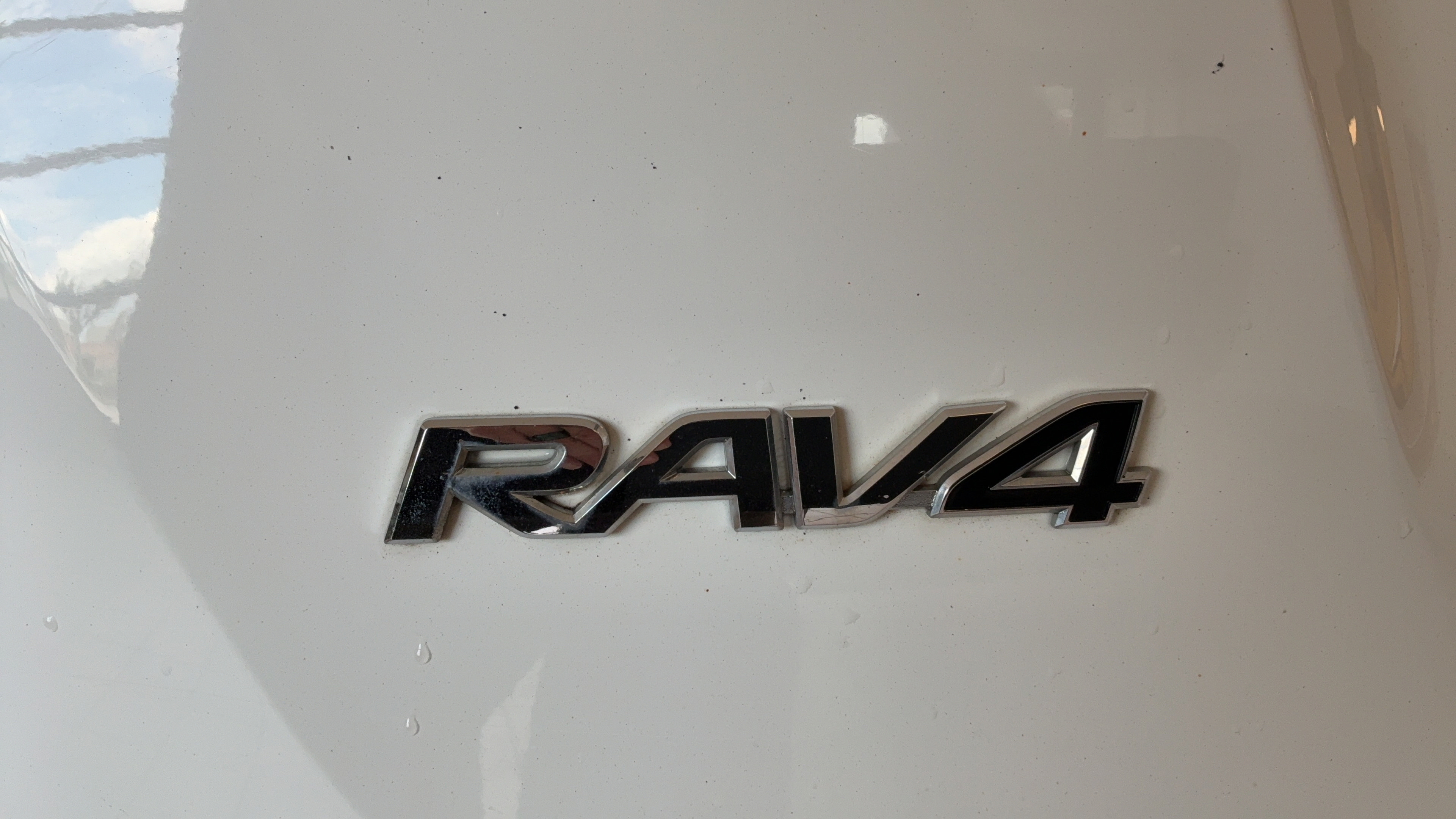 Used 2016 Toyota RAV4 XLE AWD/4WD image 39