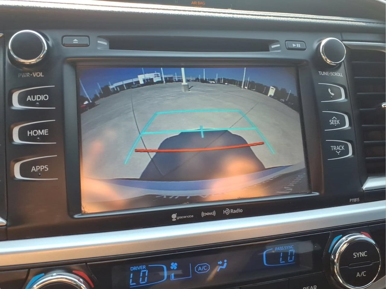 Used 2019 Toyota Highlander Plus FWD image 21