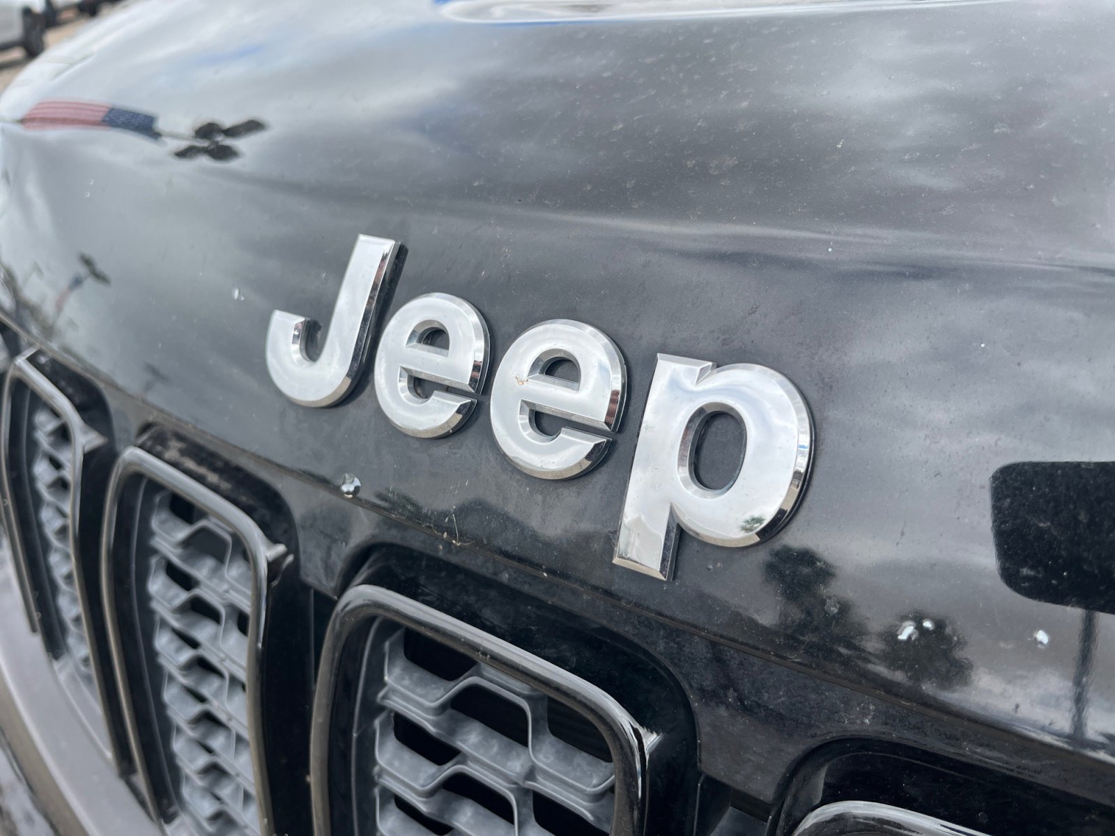 Certified 2022 Jeep Grand Cherokee Laredo E image 22