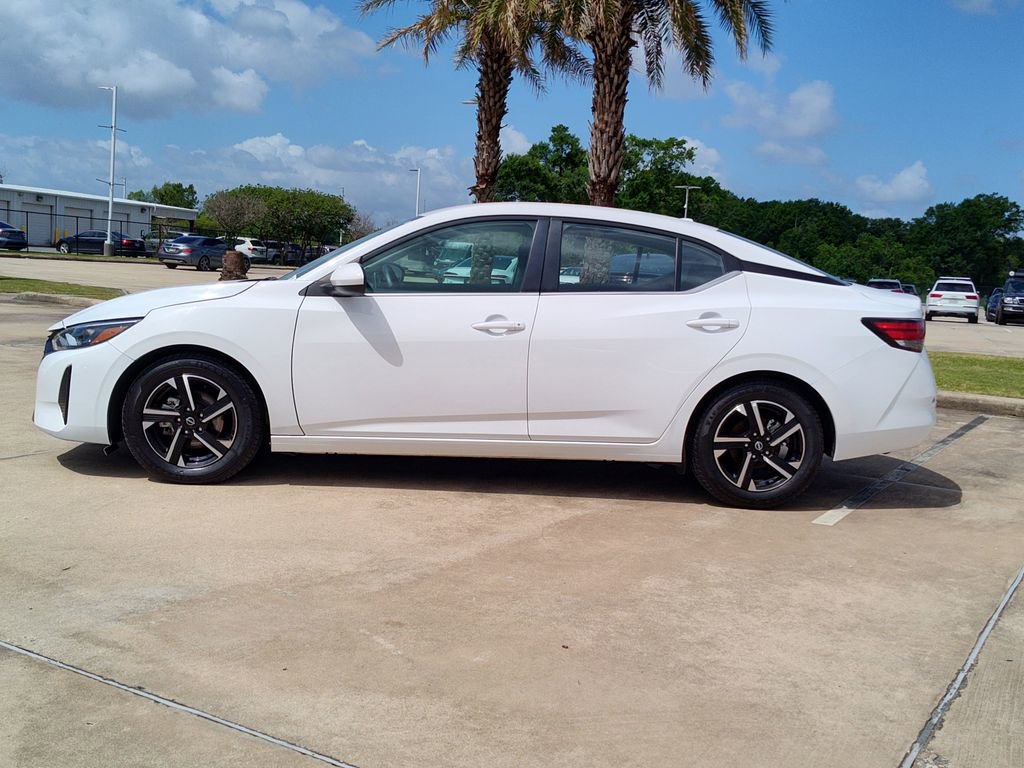 Used 2024 Nissan Sentra SV FWD image 4