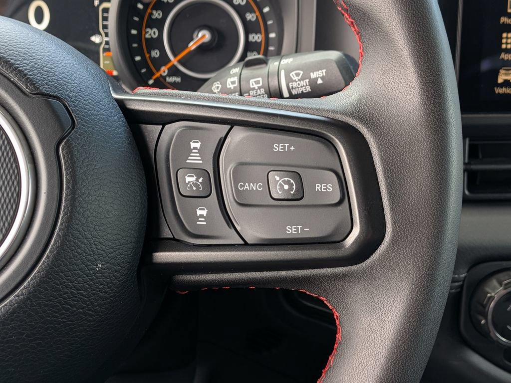 Used 2024 Jeep Wrangler Unlimited Rubicon AWD/4WD image 27