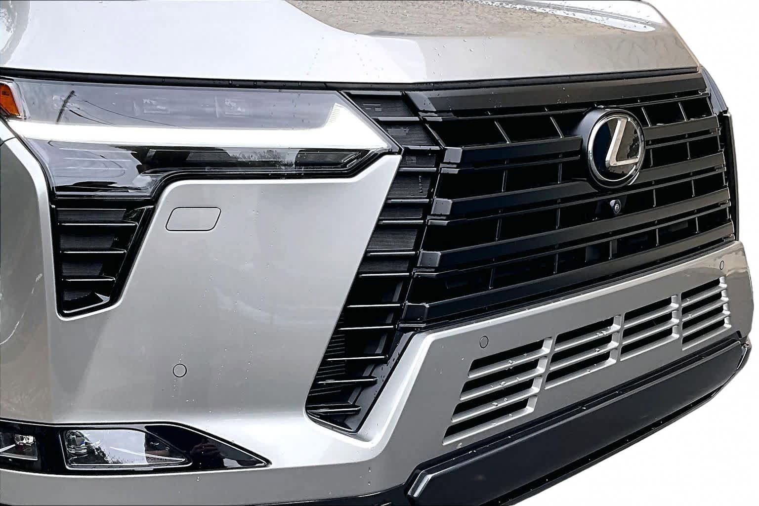 Used 2025 Lexus GX 550 w/ Accessory Package (2T) AWD/4WD image 30