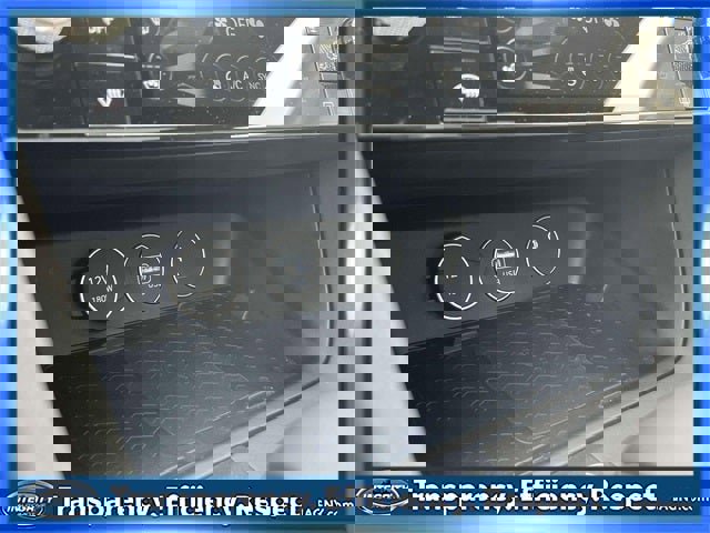 Used 2024 Genesis G70 3.3T Advanced w/ Sport Prestige Package image 31