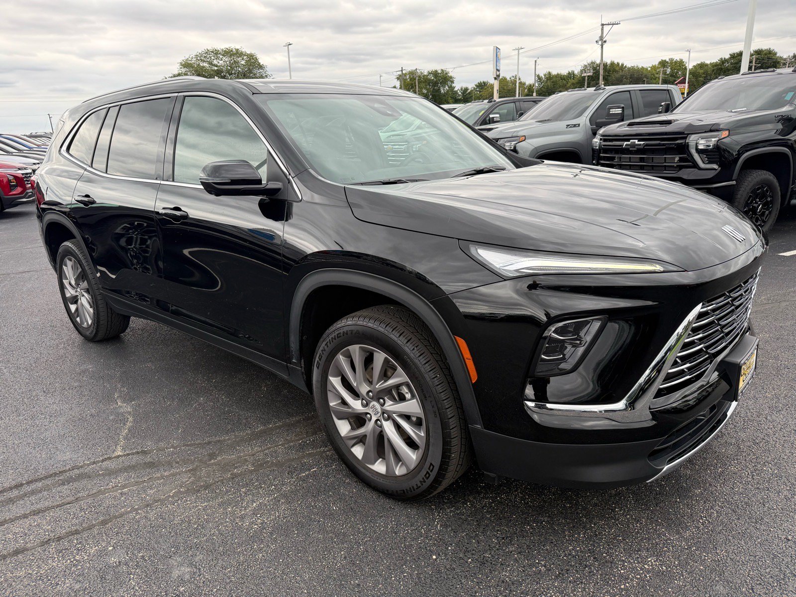 Used 2026 Buick Enclave Preferred w/ Power Package FWD image 7