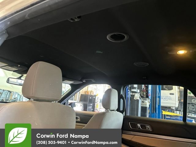 Used 2018 Ford Explorer XLT w/ Equipment Group 201A AWD/4WD image 6