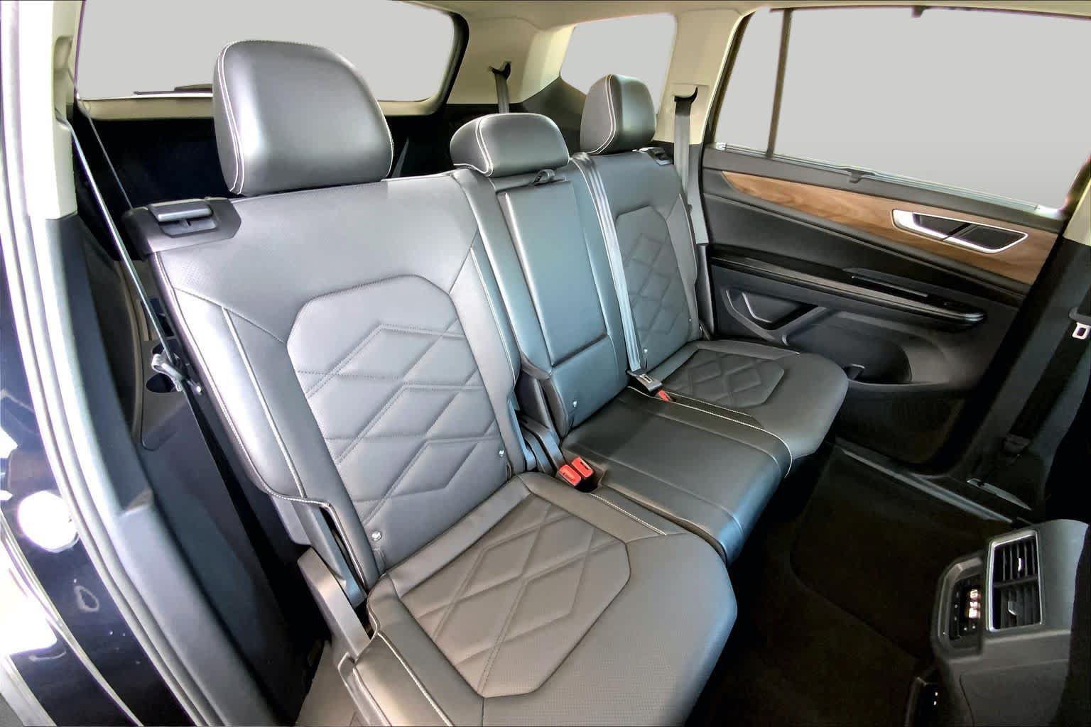 Used 2024 Volkswagen Atlas SE AWD/4WD image 20