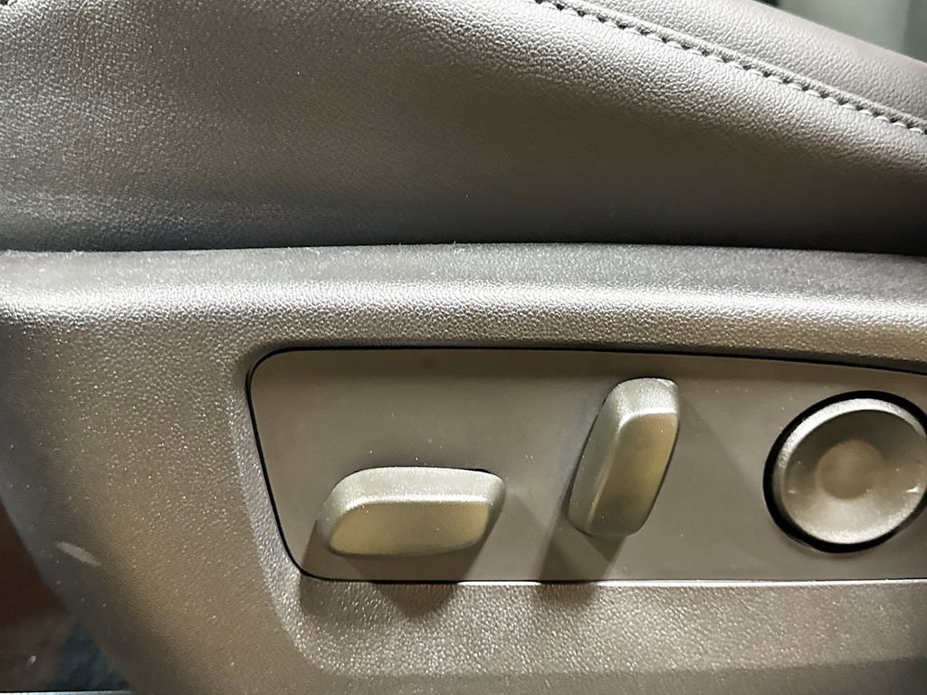 New 2026 GMC Canyon Elevation w/ Convenience Package image 19