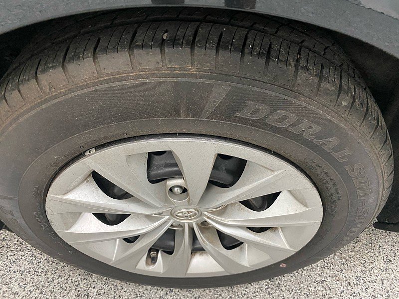 Used 2015 Toyota Camry LE image 20