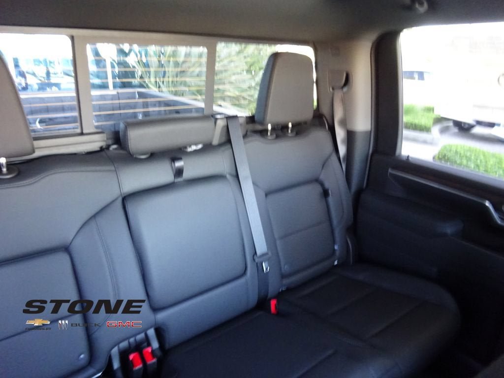 New 2026 GMC Sierra 2500 SLT w/ SLT Premium Package AWD/4WD image 18