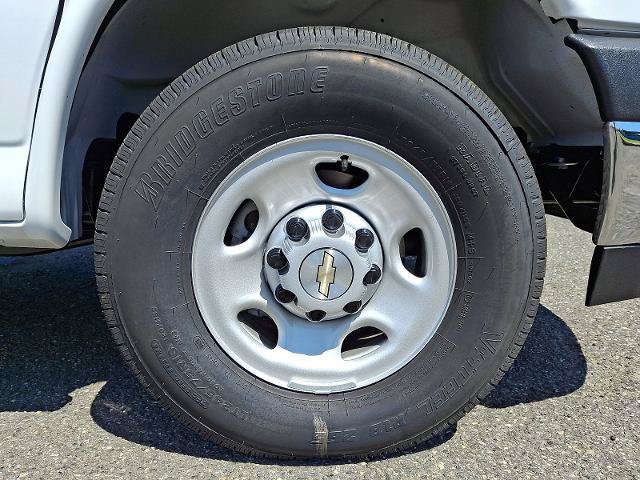 New 2026 Chevrolet Express 2500 w/ Driver Convenience Package RWD image 5