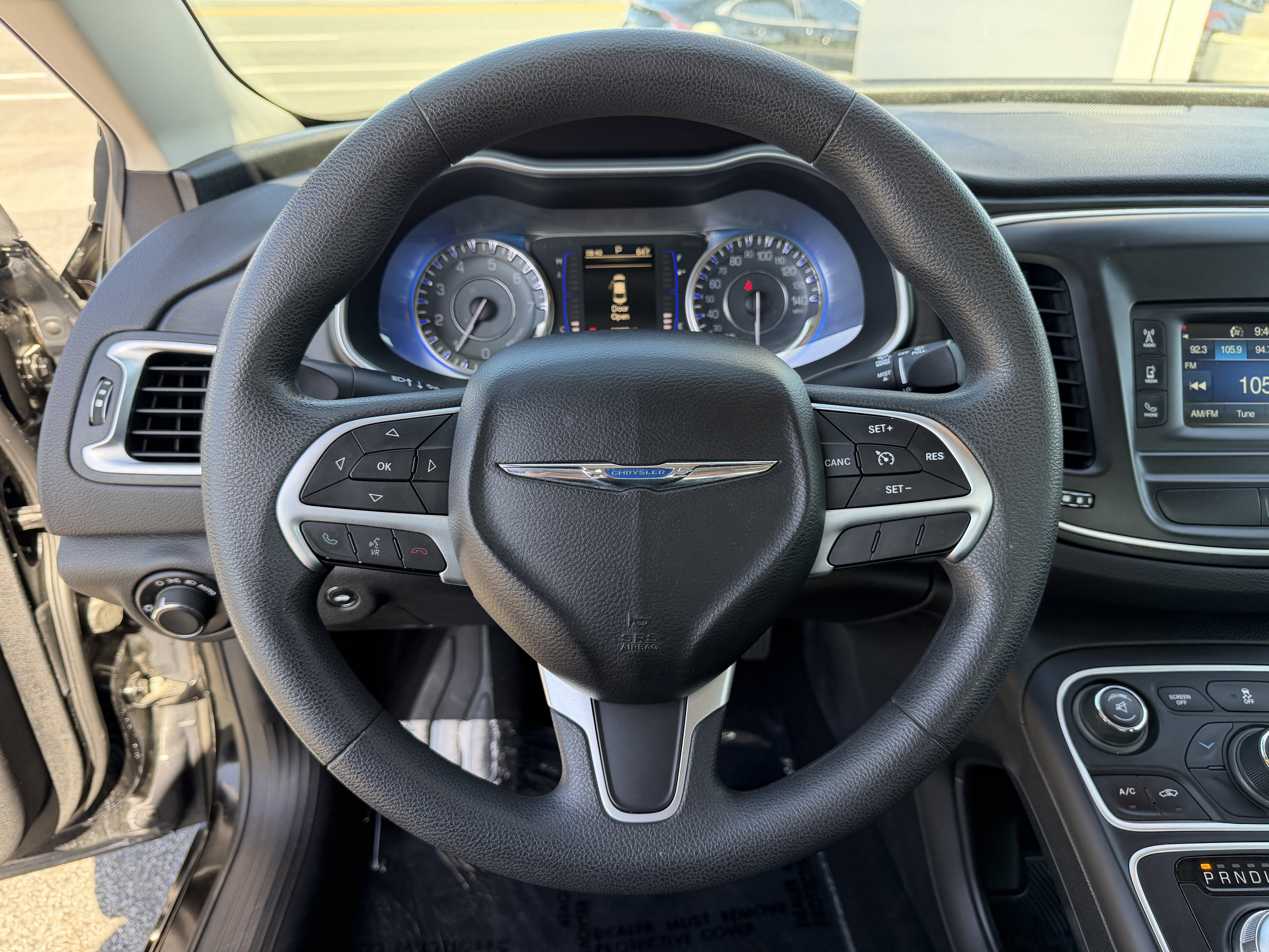 Used 2015 Chrysler 200 Limited FWD image 17