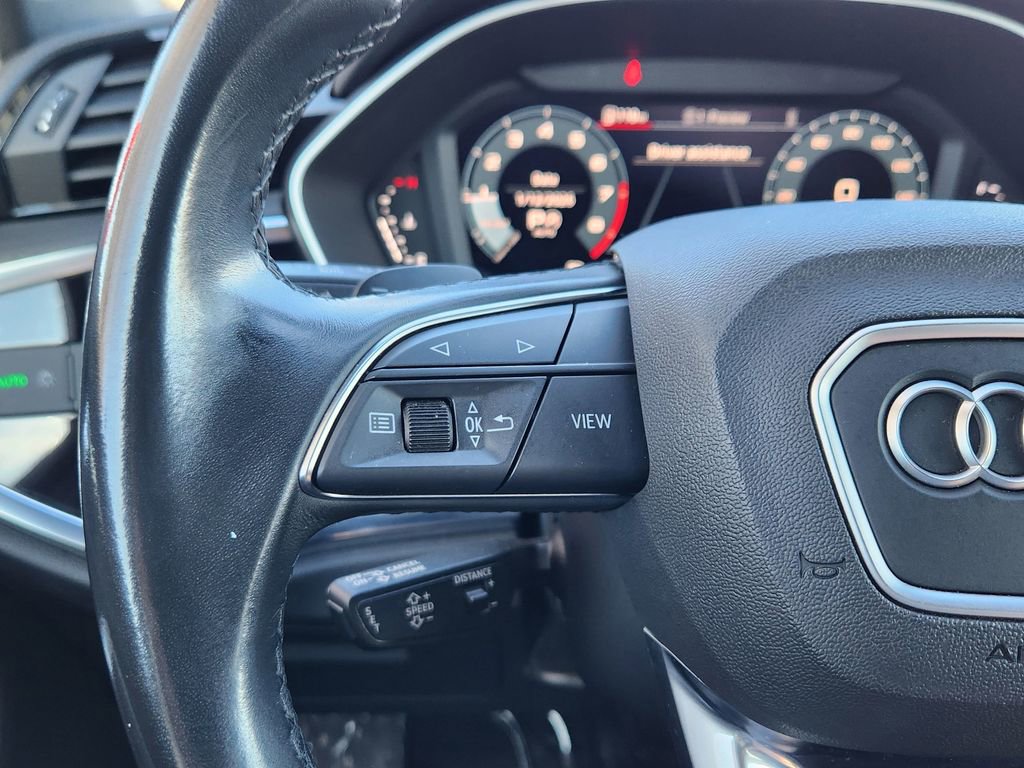 Used 2024 Audi Q3 2.0T Premium image 16