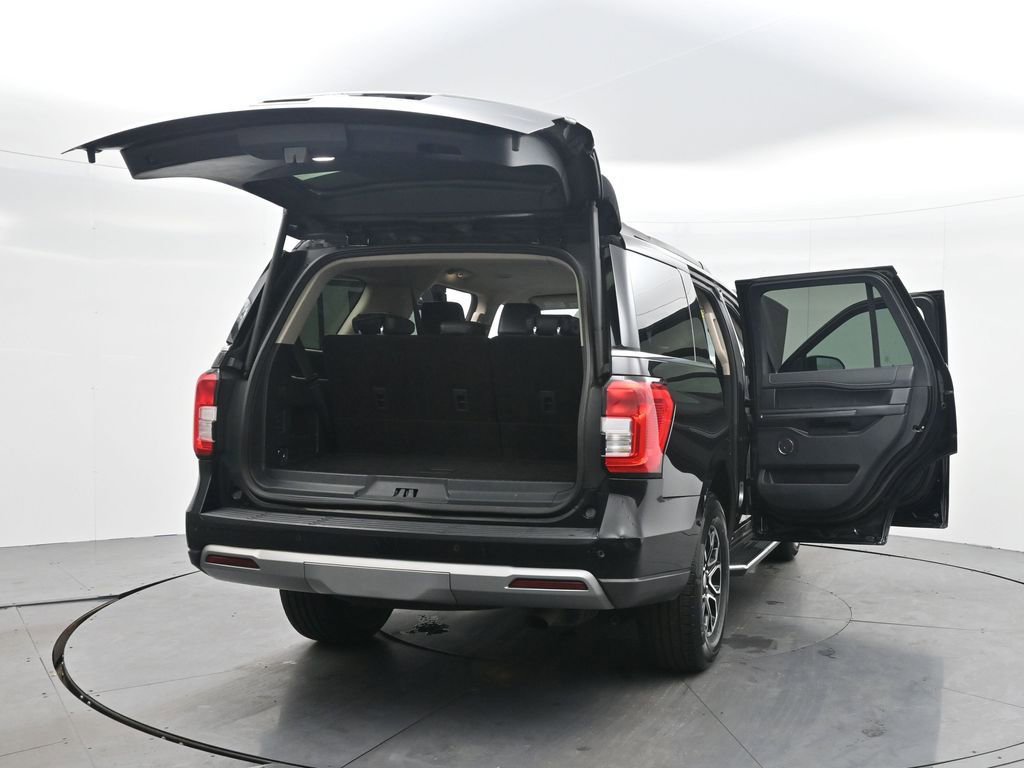 Used 2023 Ford Expedition XLT image 43