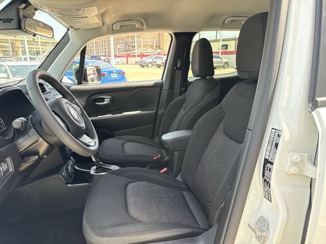 Used 2023 Jeep Renegade Latitude AWD/4WD image 25