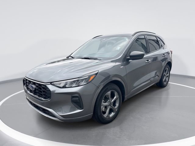 Used 2023 Ford Escape ST-Line w/ Tech Pack #1 FWD image 1