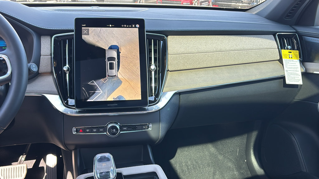 New 2027 Volvo XC90 T8 Plus AWD/4WD image 8