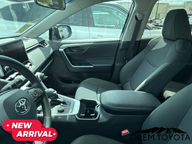 Used 2024 Toyota RAV4 LE image 5
