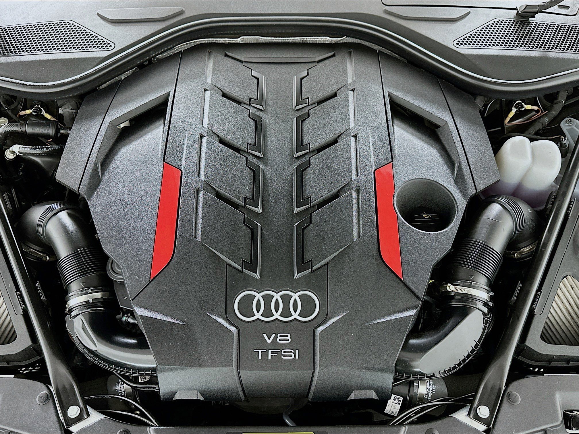 Used 2022 Audi S8 w/ S8 Executive Package image 33