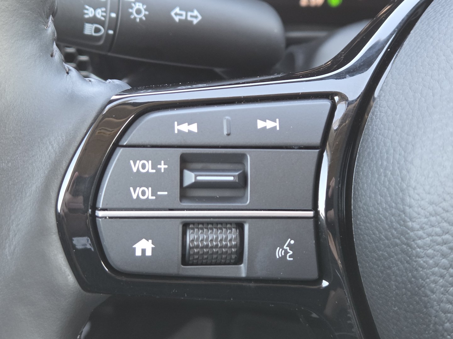 Used 2024 Honda CR-V EX-L image 33