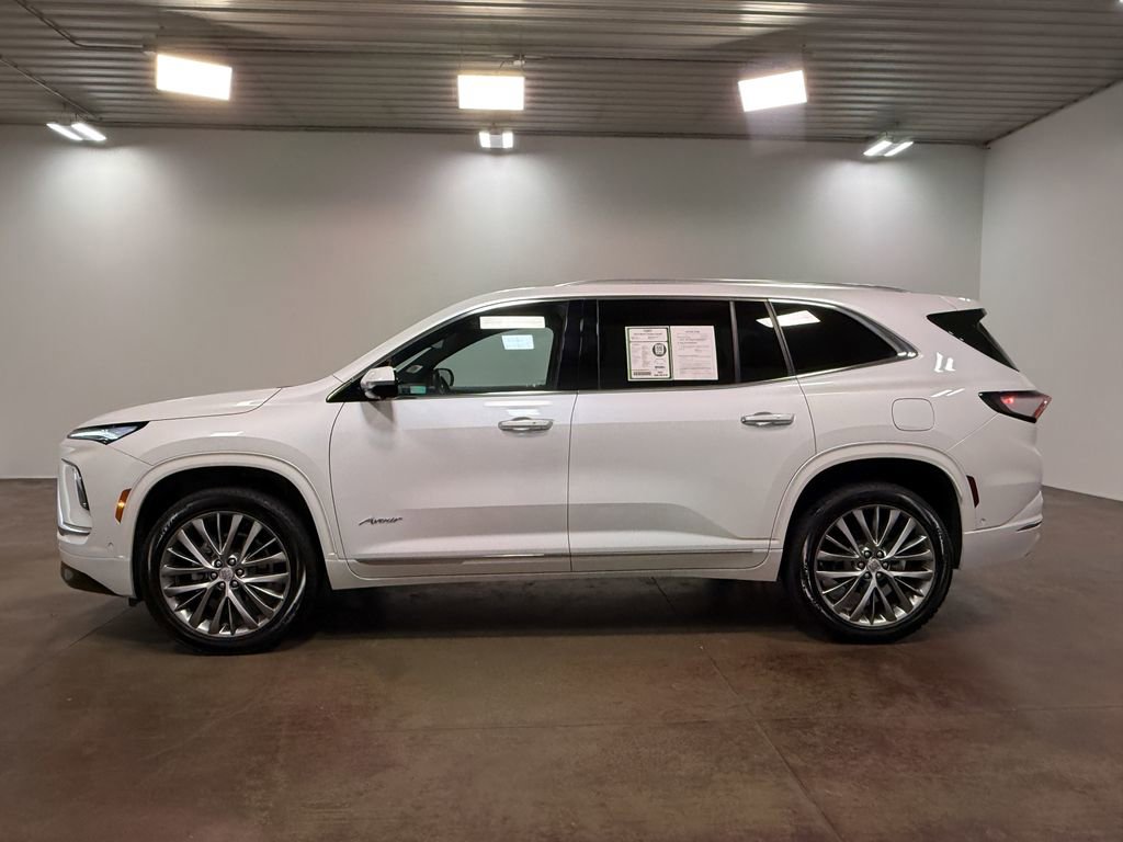 Used 2025 Buick Enclave Avenir w/ Super Cruise Package AWD/4WD image 7