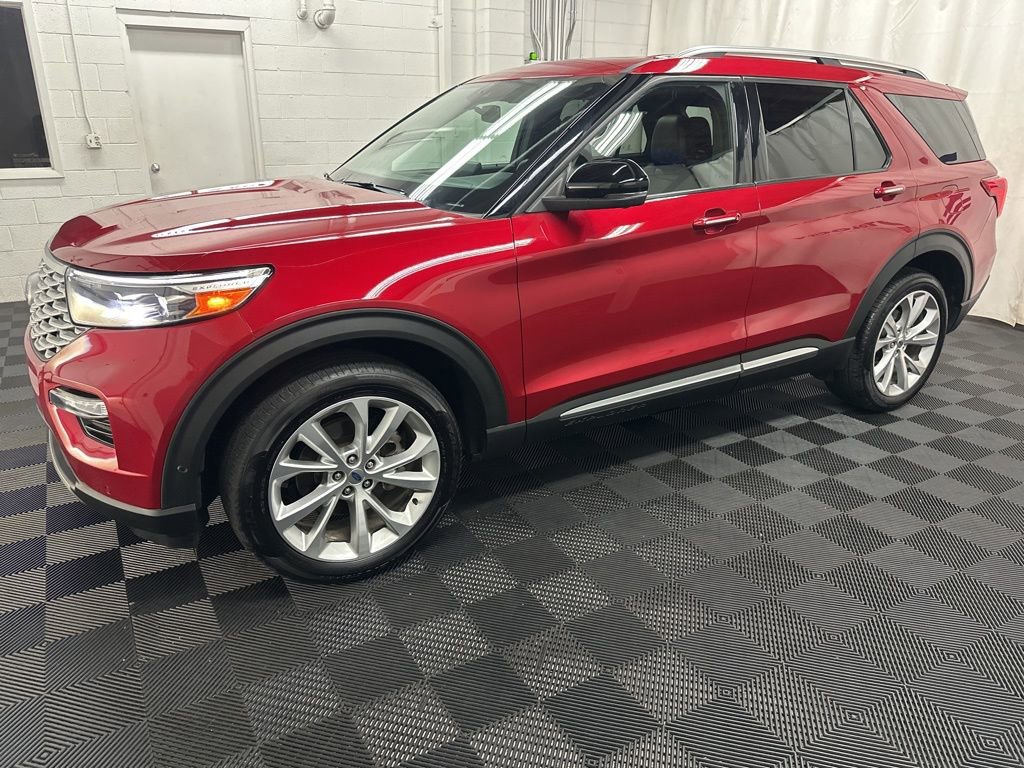 Used 2022 Ford Explorer Platinum w/ Equipment Group 601A AWD/4WD image 5