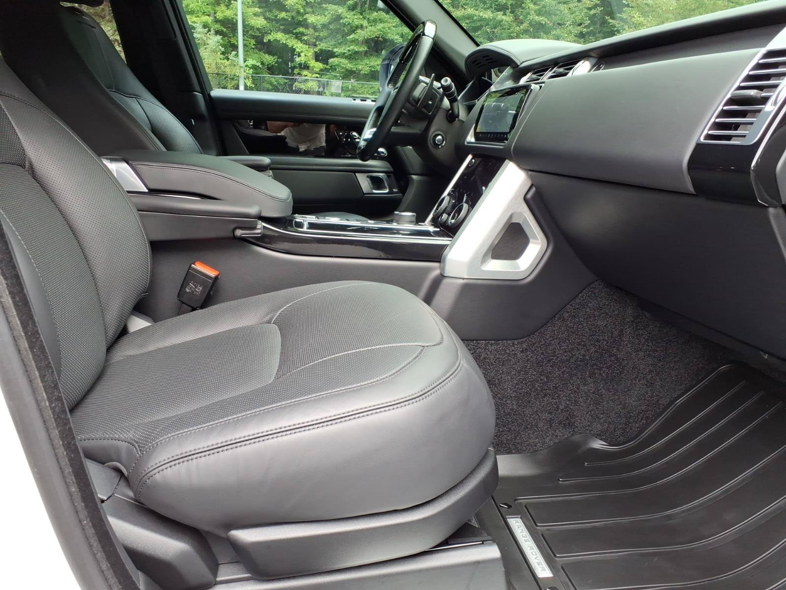 Used 2020 Land Rover Range Rover HSE AWD/4WD image 3