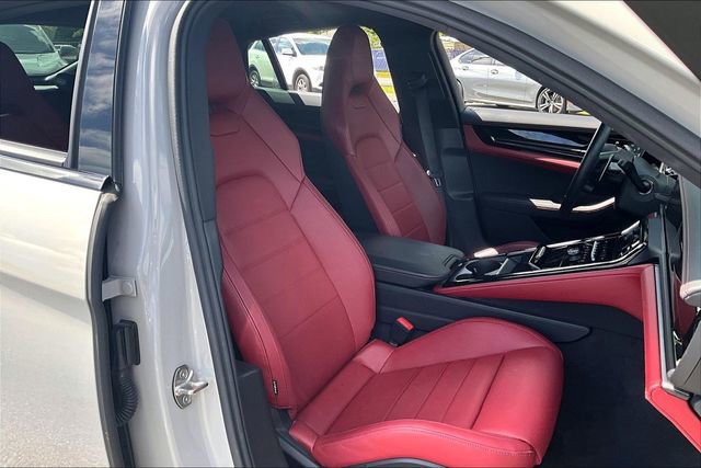 Used 2024 Porsche Panamera 4 image 30