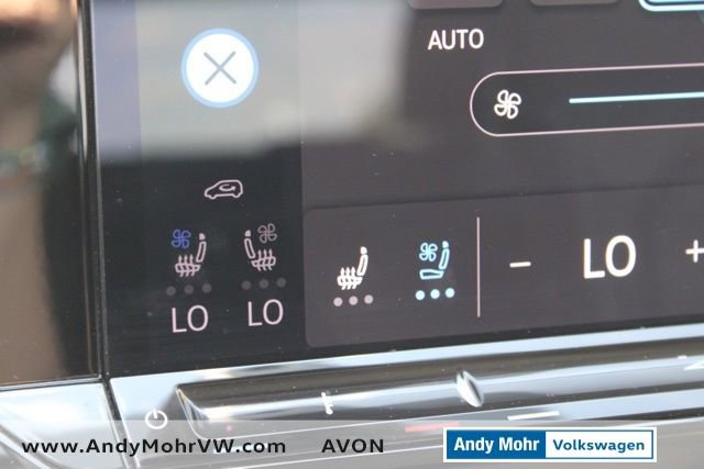 Used 2024 Volkswagen Atlas SE AWD/4WD image 44
