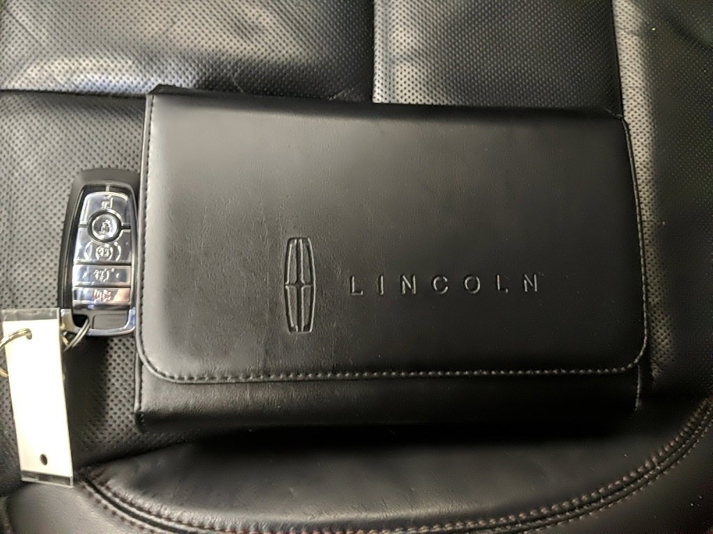 Certified 2021 Lincoln Aviator Reserve w/ Equipment Group 201A image 34