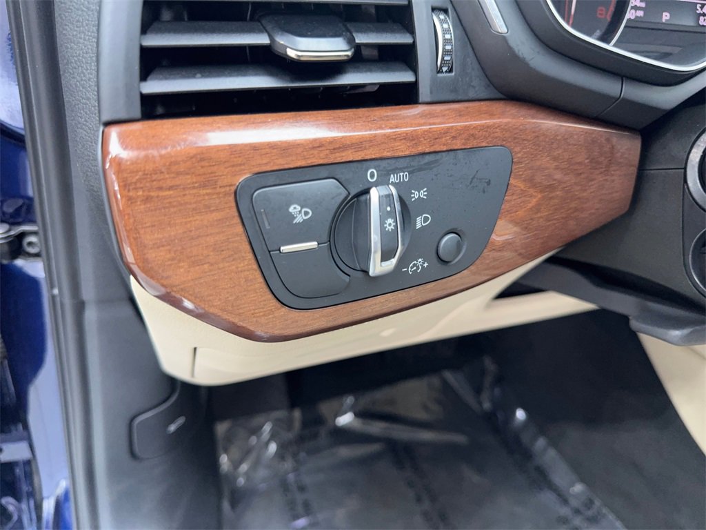 Used 2022 Audi A4 2.0T Premium w/ Convenience Package image 55